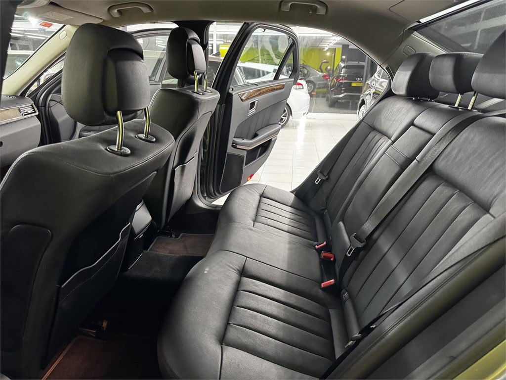 Foto 47 MERCEDES CLASE E220 CDI 