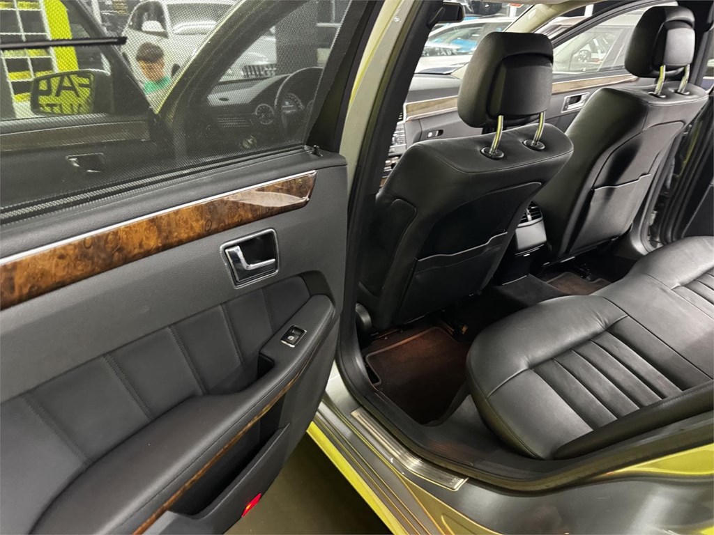 Foto 50 MERCEDES CLASE E220 CDI 