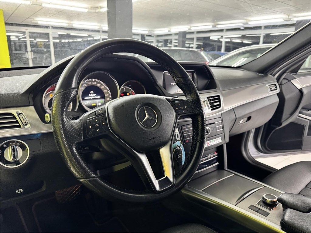 Foto 51 MERCEDES CLASE E