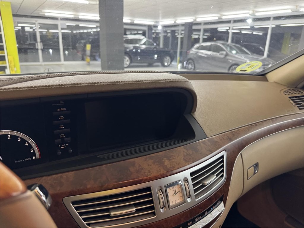 Foto 42 MERCEDES CLASE S 320 