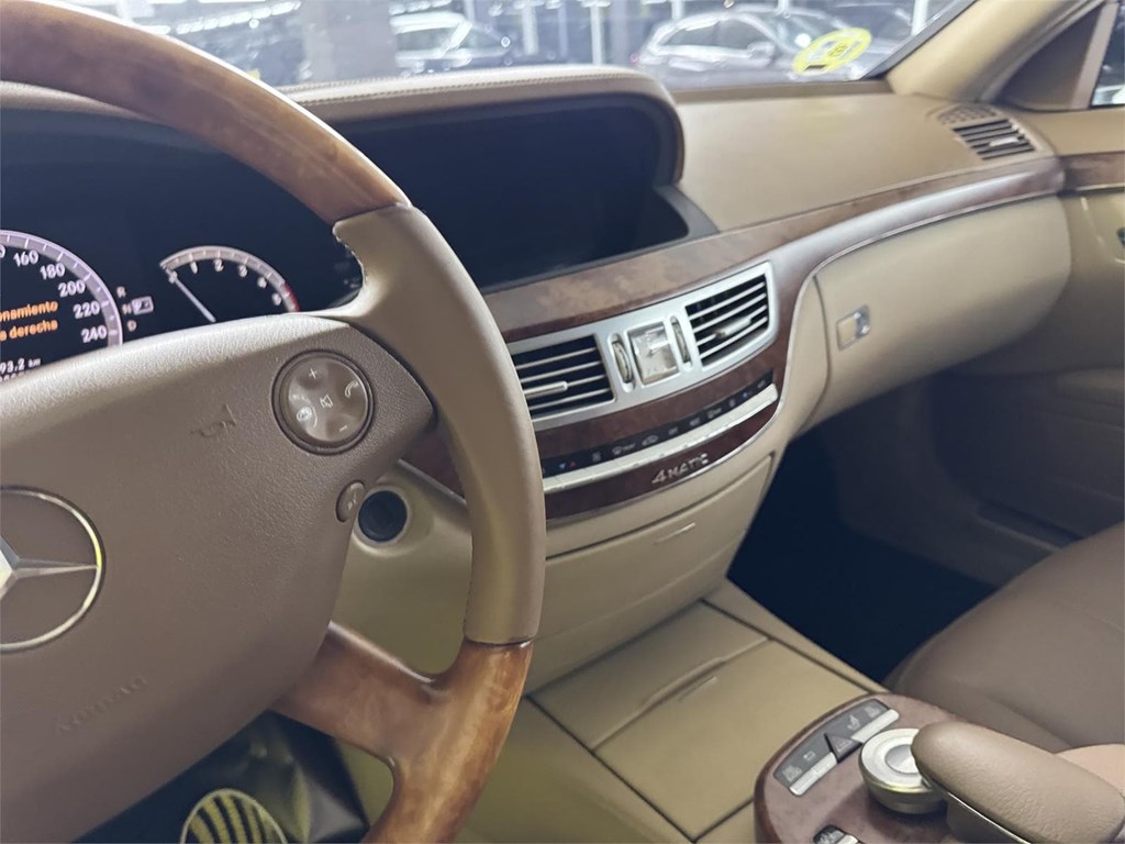 Foto 44 MERCEDES CLASE S 320 