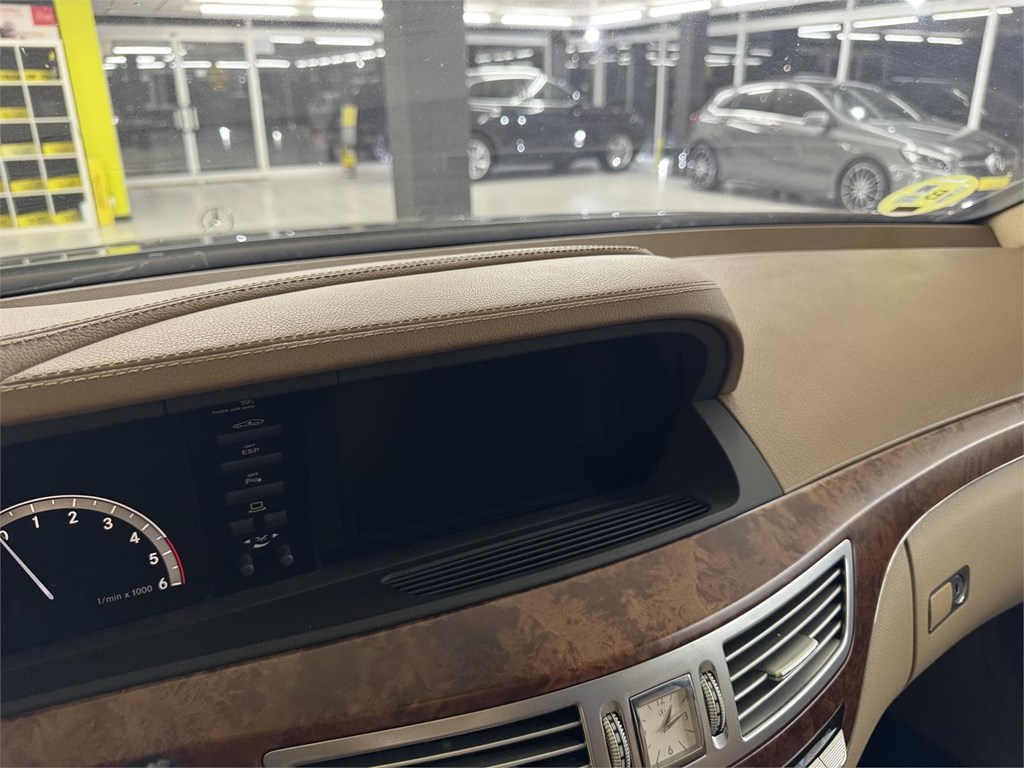Foto 45 MERCEDES CLASE S 320 