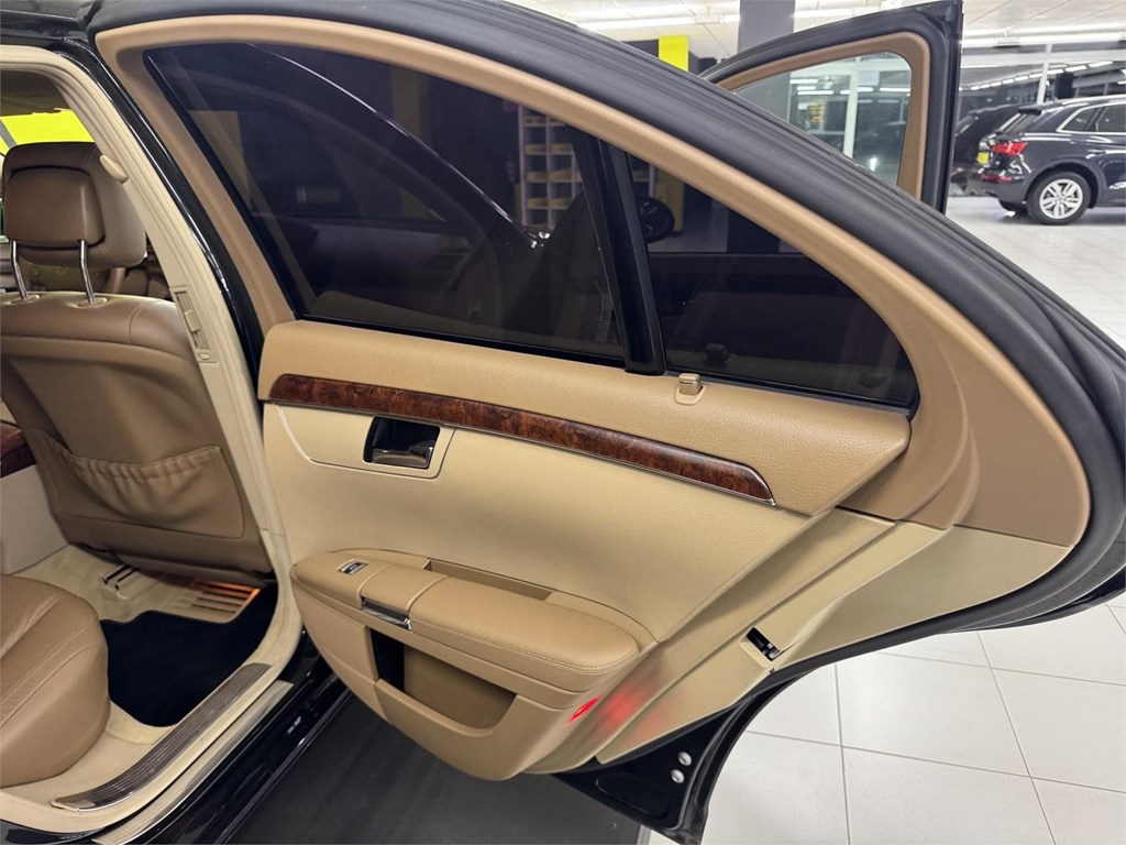 Foto 60 MERCEDES CLASE S 320 