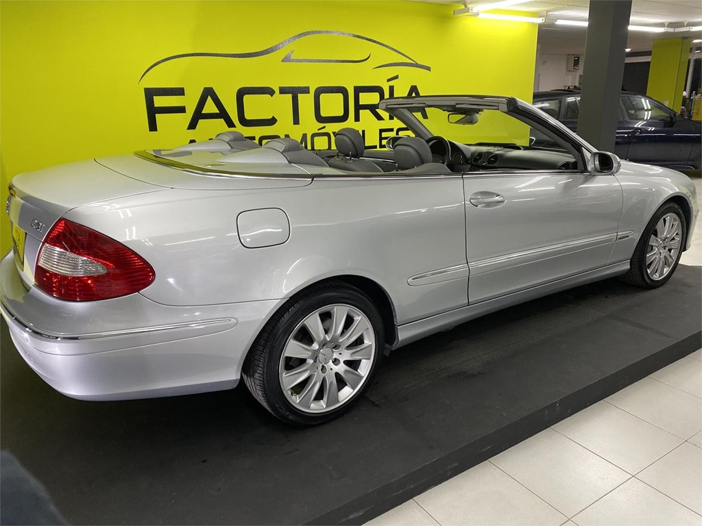 Foto 21 MERCEDES CLK 