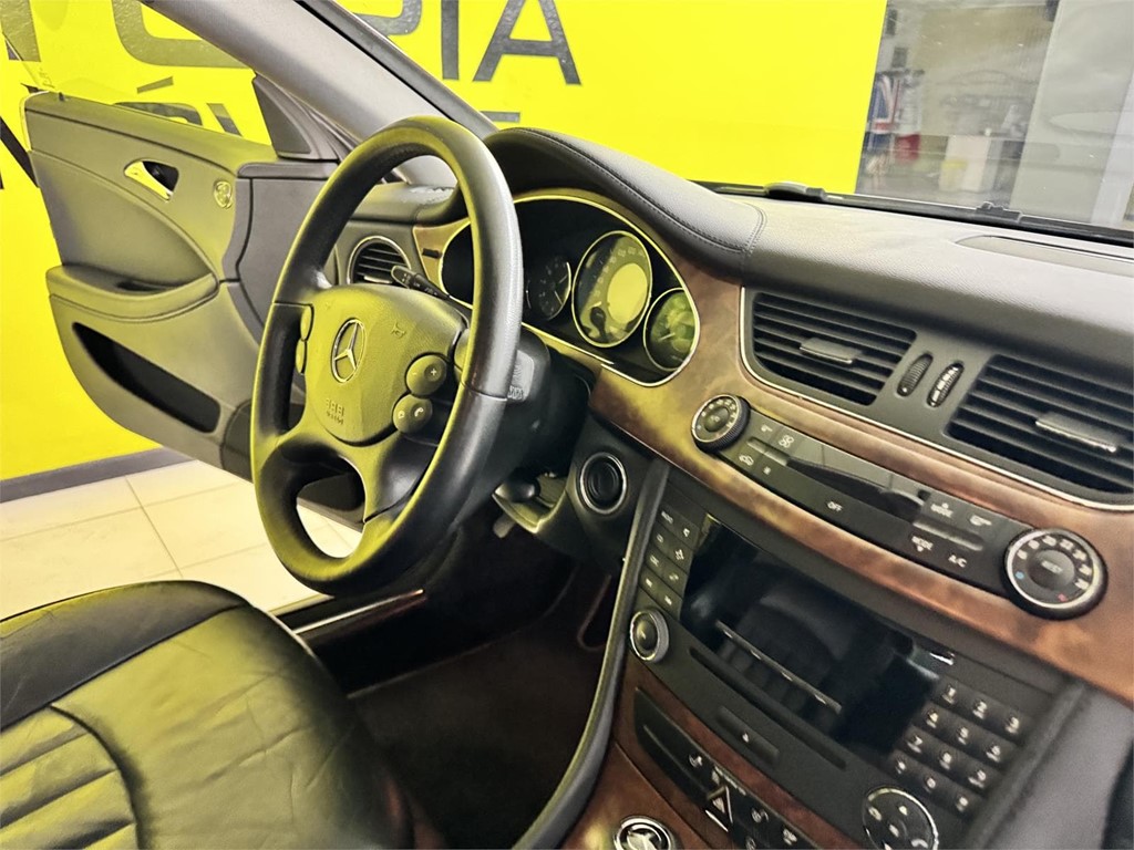 Foto 22 MERCEDES CLS 