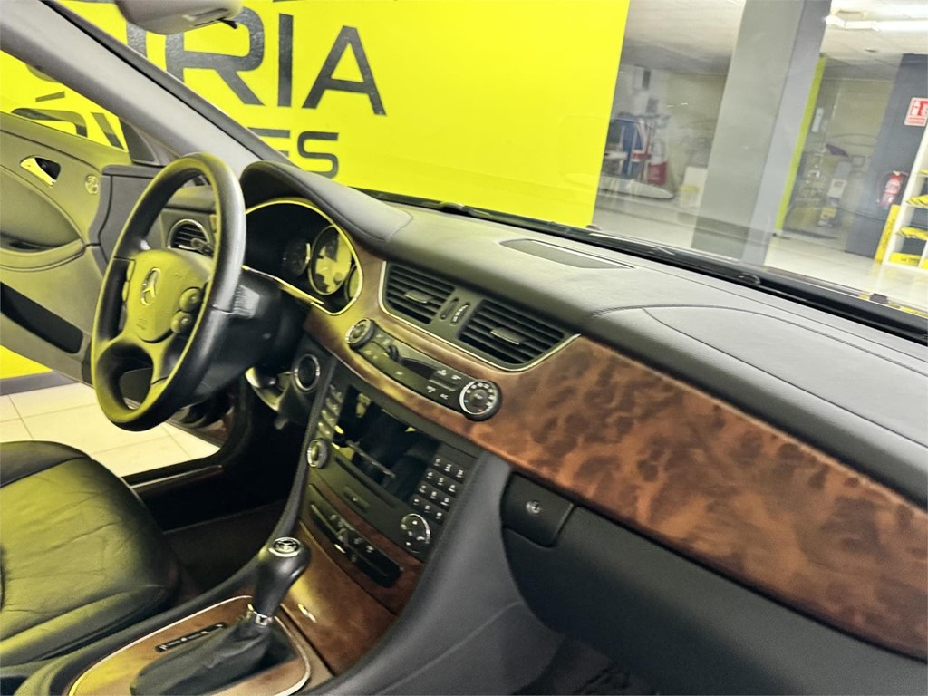 Foto 23 MERCEDES CLS 