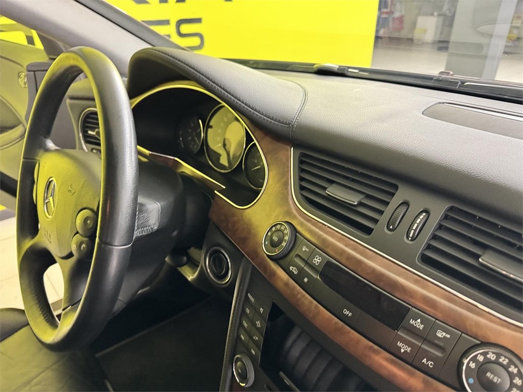 Foto 28 MERCEDES CLS 