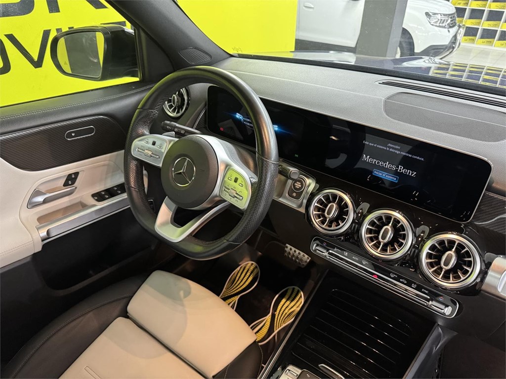 Foto 32 MERCEDES GLB 200 cdi AMG