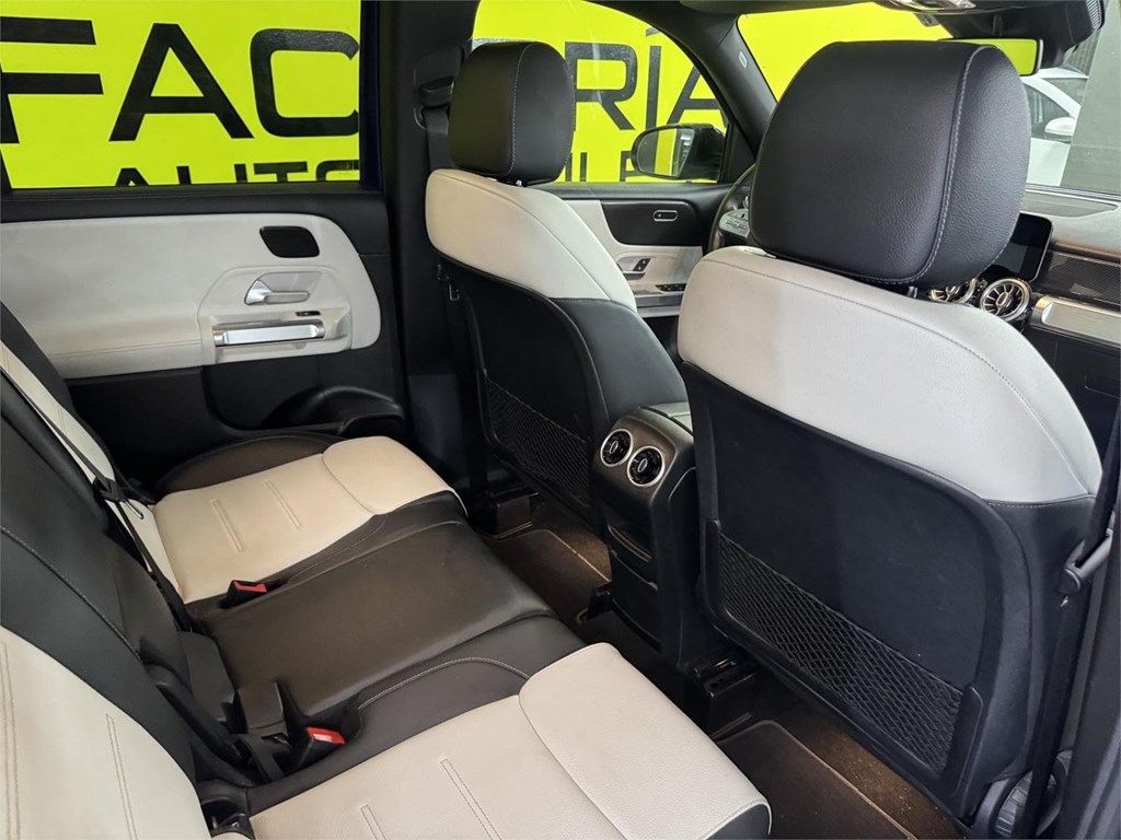Foto 42 MERCEDES GLB 200 cdi AMG