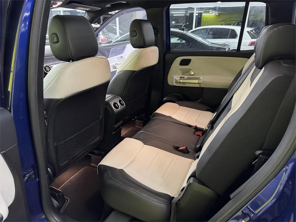 Foto 47 MERCEDES GLB 200 cdi AMG