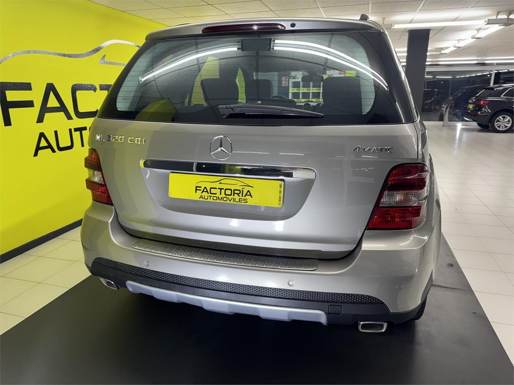 Foto 13 MERCEDES ML 320 