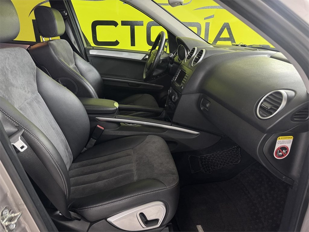 Foto 16 MERCEDES ML 320 
