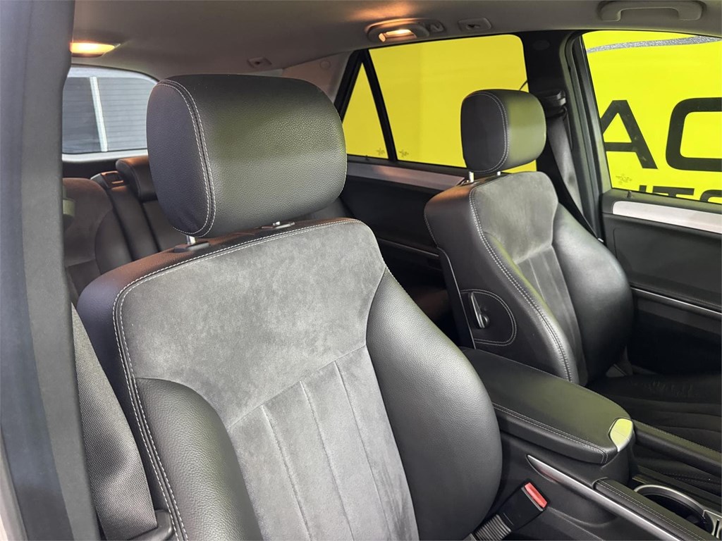 Foto 23 MERCEDES ML 320 
