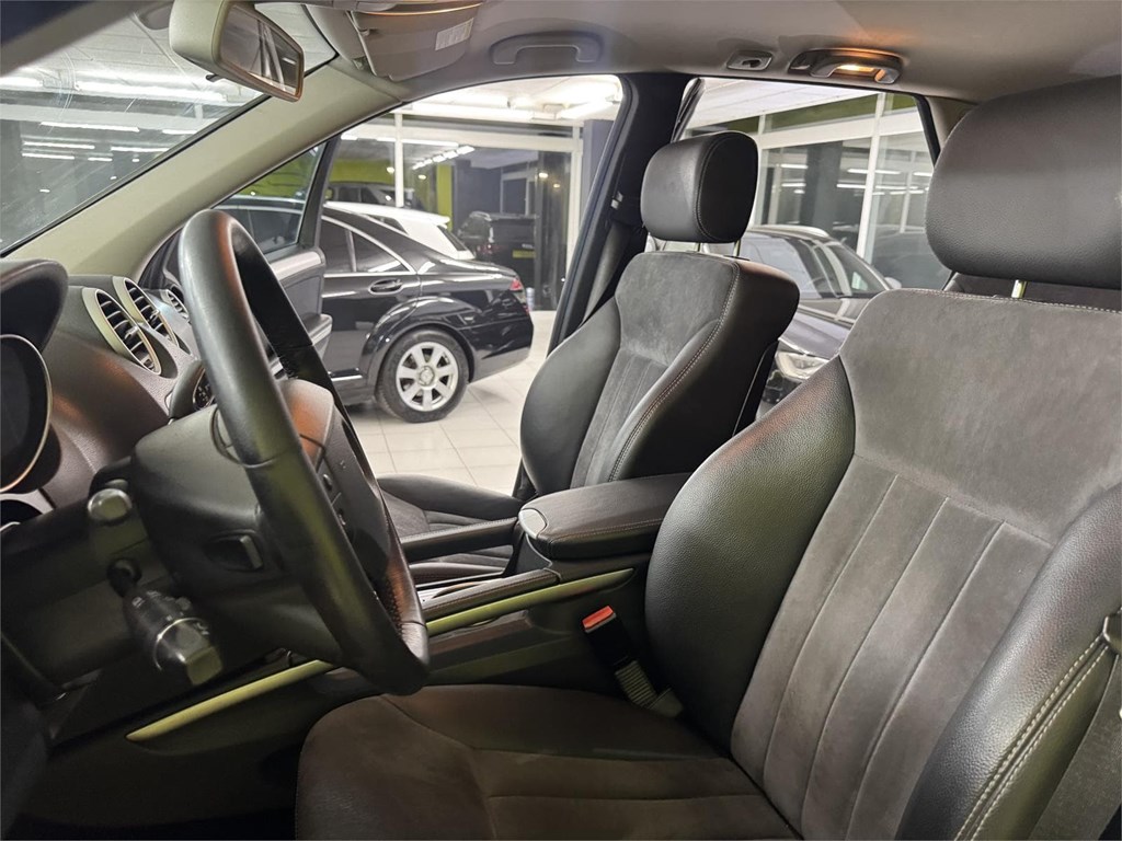 Foto 48 MERCEDES ML 320 
