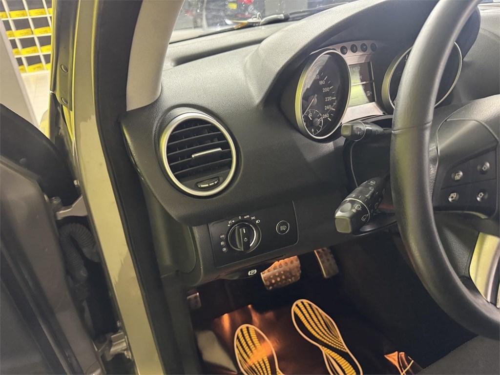 Foto 51 MERCEDES ML 320 