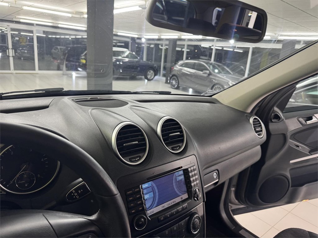 Foto 55 MERCEDES ML 320 
