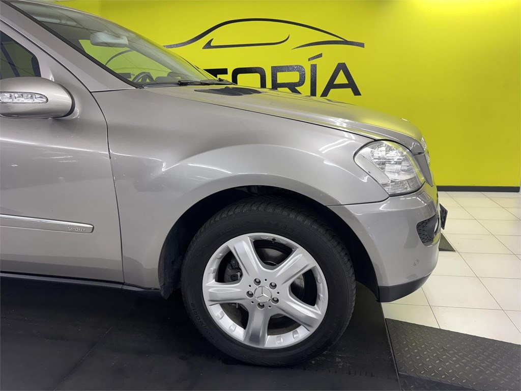 Foto 5 MERCEDES ML 320 