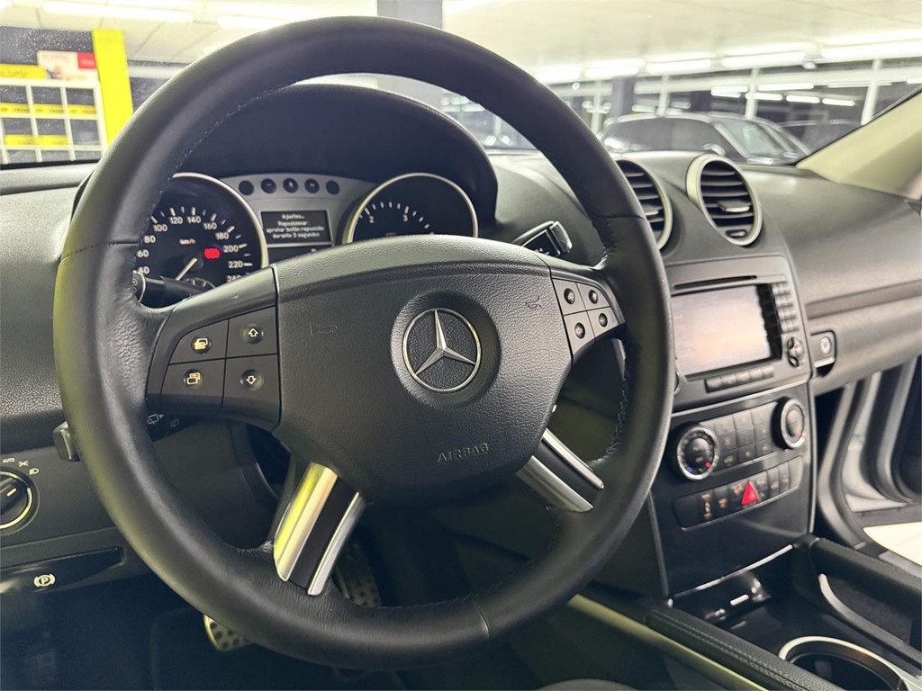 Foto 31 MERCEDES ML 