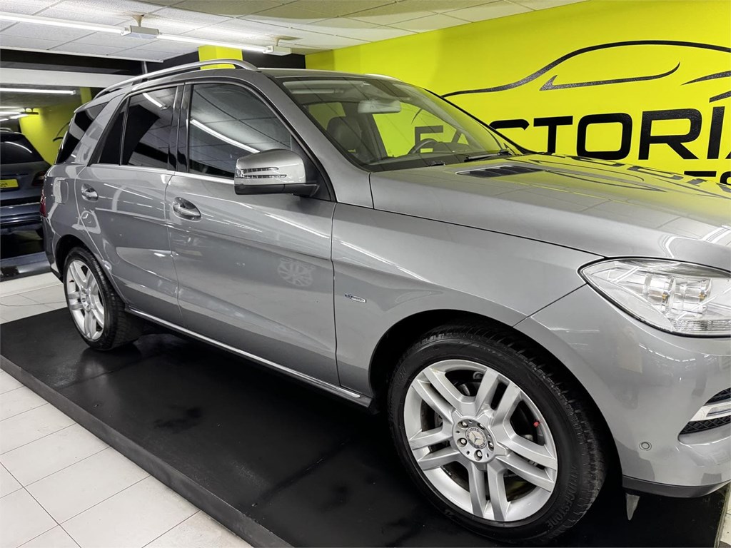 Foto 10 MERCEDES ML