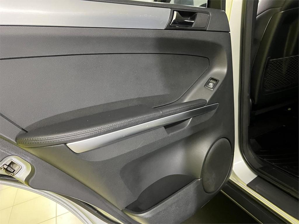 Foto 24 MERCEDES ML 