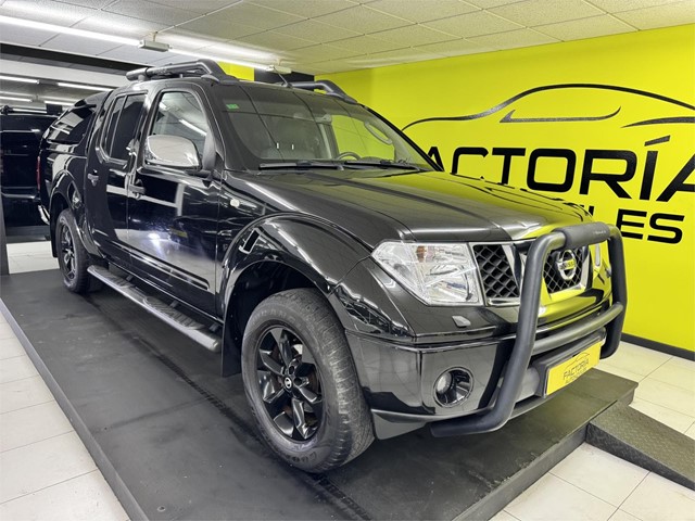 NISSAN NAVARA 