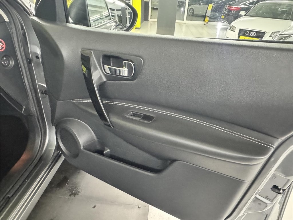 Foto 11 NISSAN QASHQAI