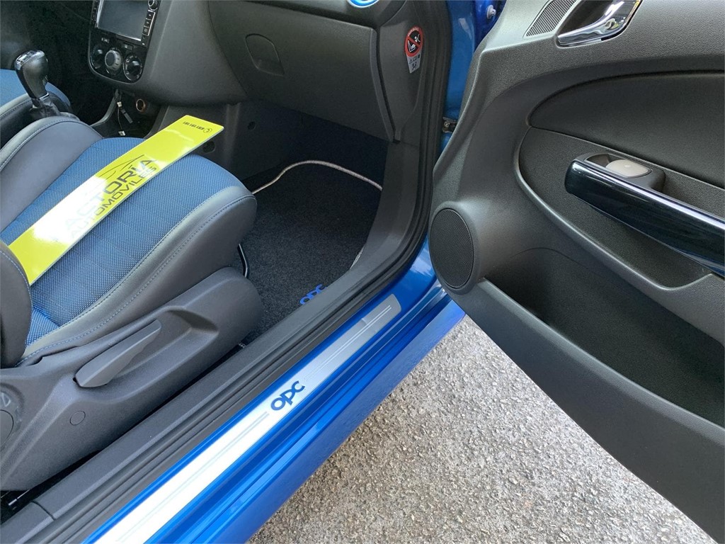 Foto 15 OPEL CORSA