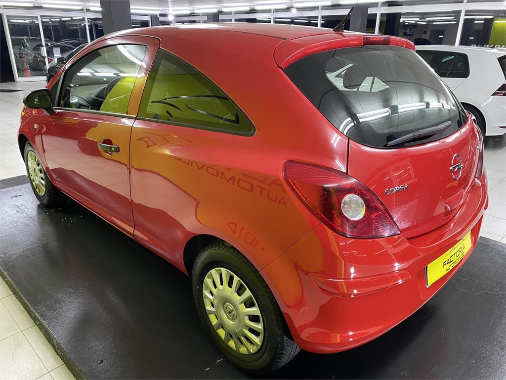 Foto 12 OPEL CORSA 