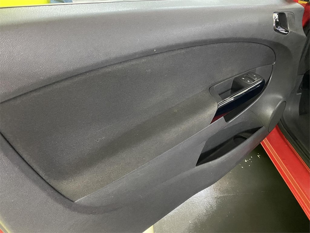 Foto 14 OPEL CORSA 