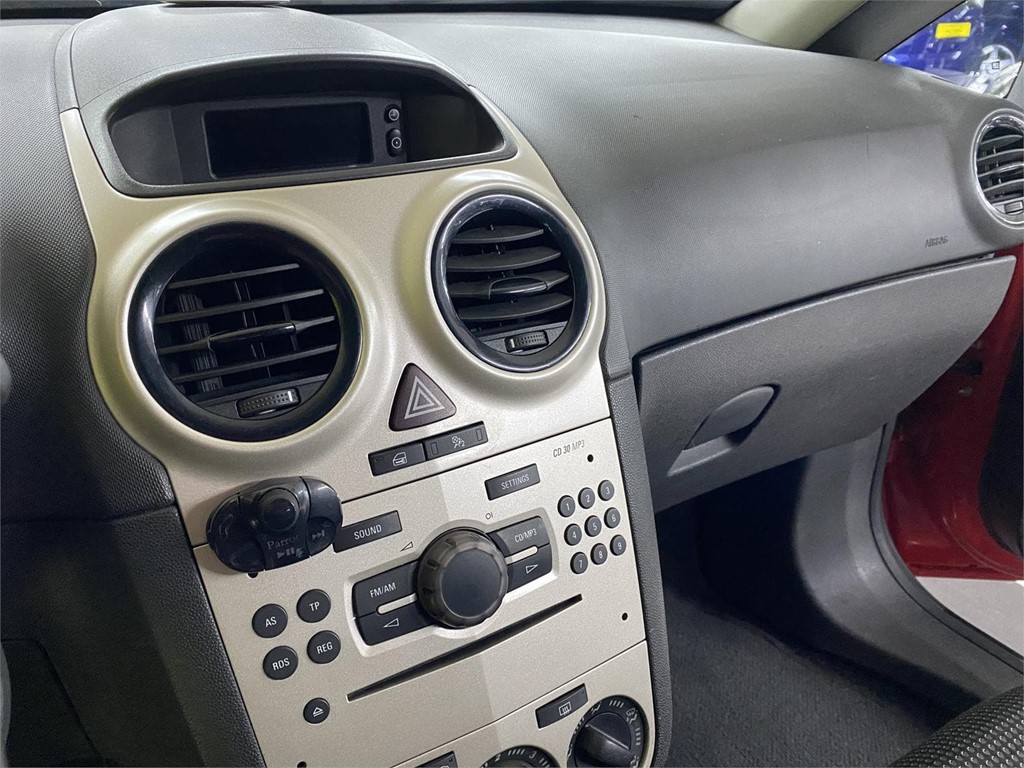 Foto 15 OPEL CORSA 