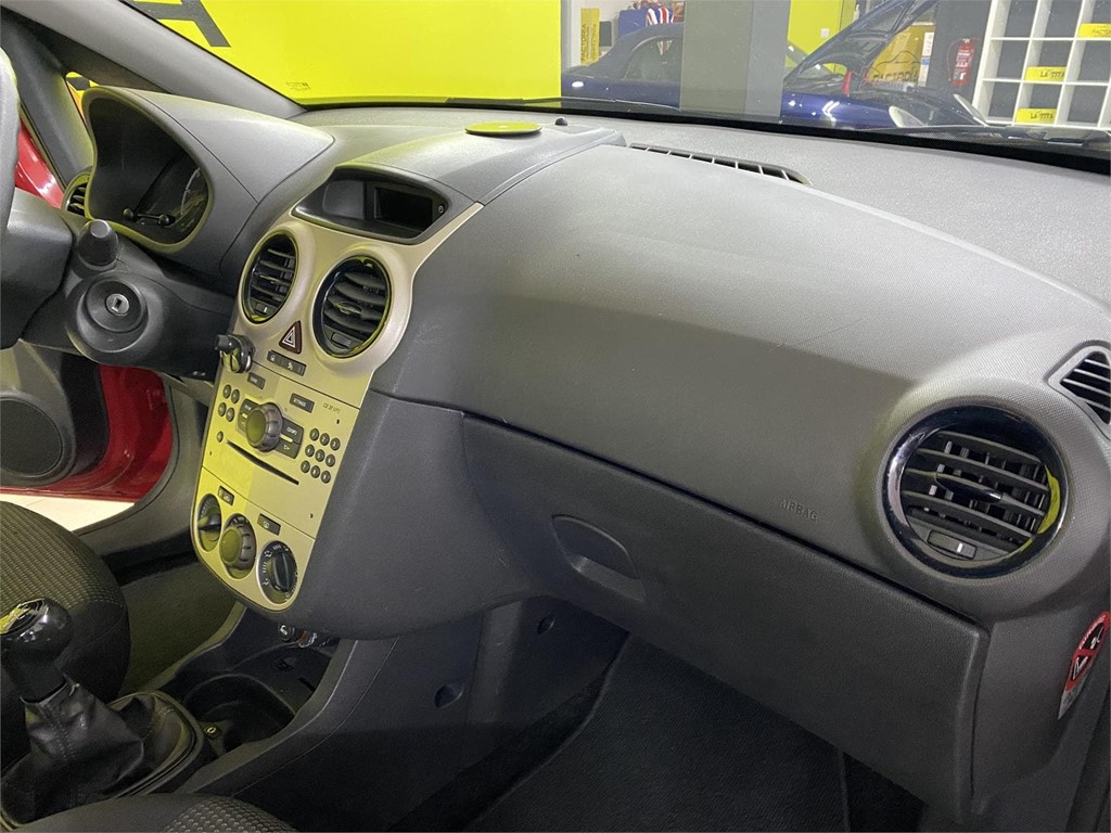 Foto 22 OPEL CORSA 