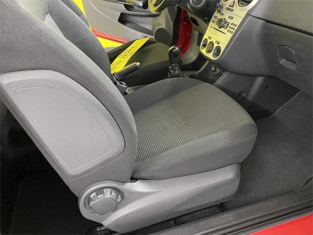 Foto 23 OPEL CORSA 