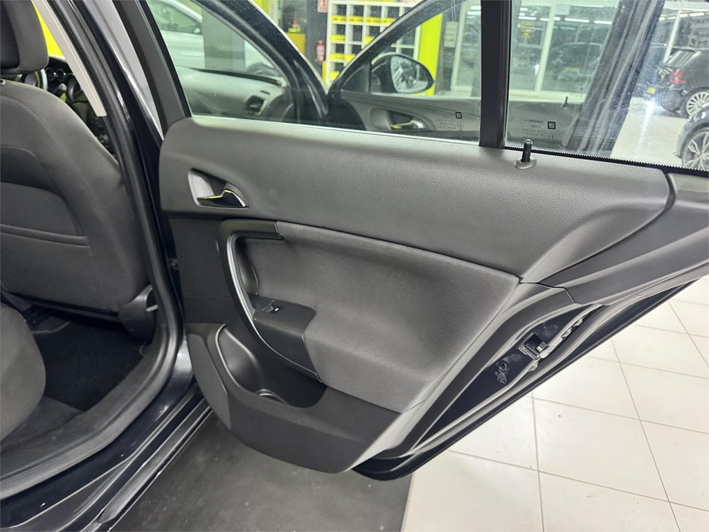 Foto 27 OPEL INSIGNIA 