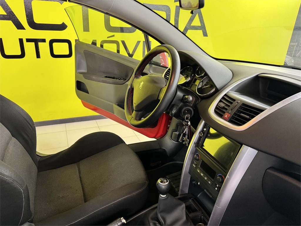Foto 43 PEUGEOT 207 CC
