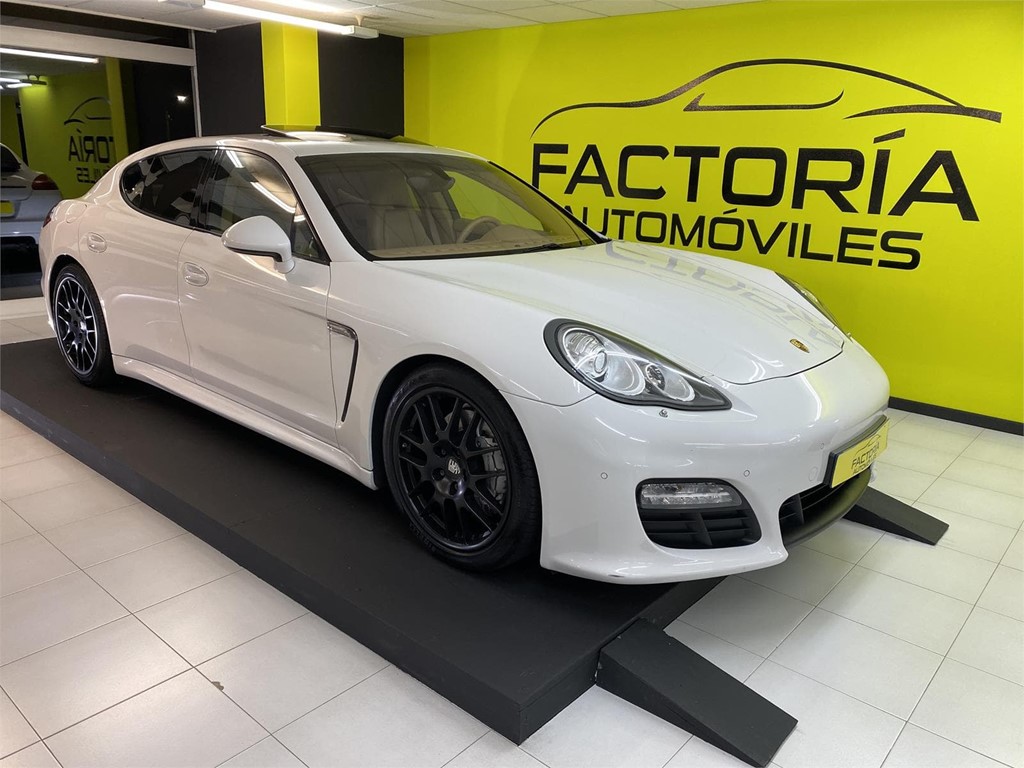 Foto 1 PORSCHE PANAMERA 