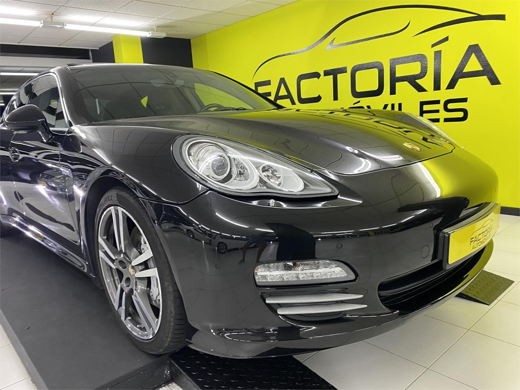 Foto 24 PORSCHE PANAMERA 