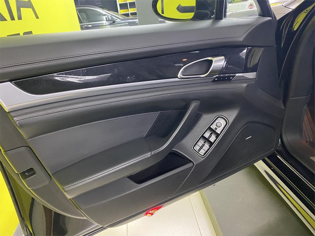 Foto 6 PORSCHE PANAMERA 