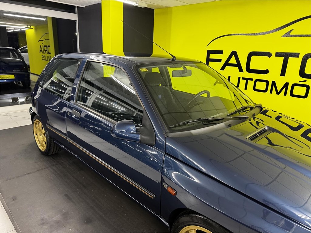 Foto 11 RENAULT CLIO WILLIAMS 