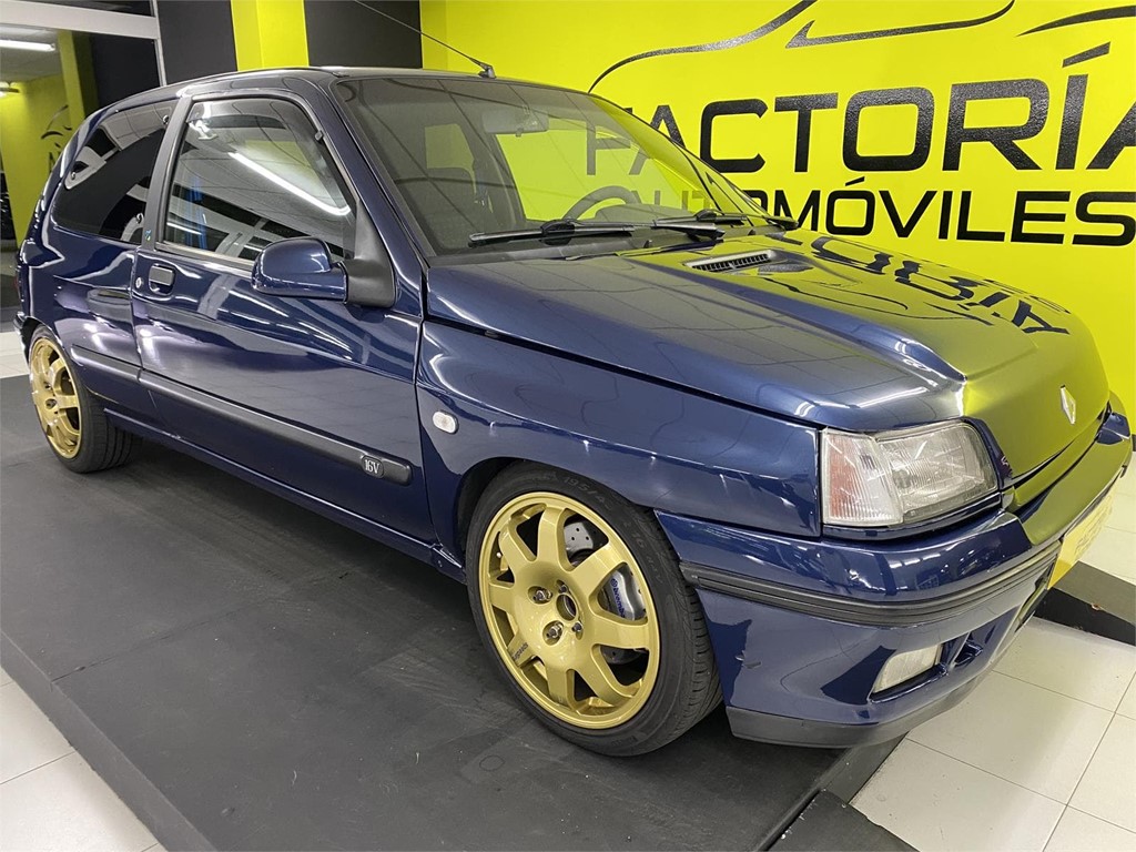 Foto 1 RENAULT CLIO