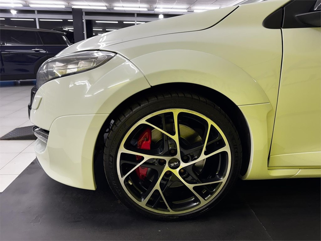 Foto 8 RENAULT MEGANE RS 