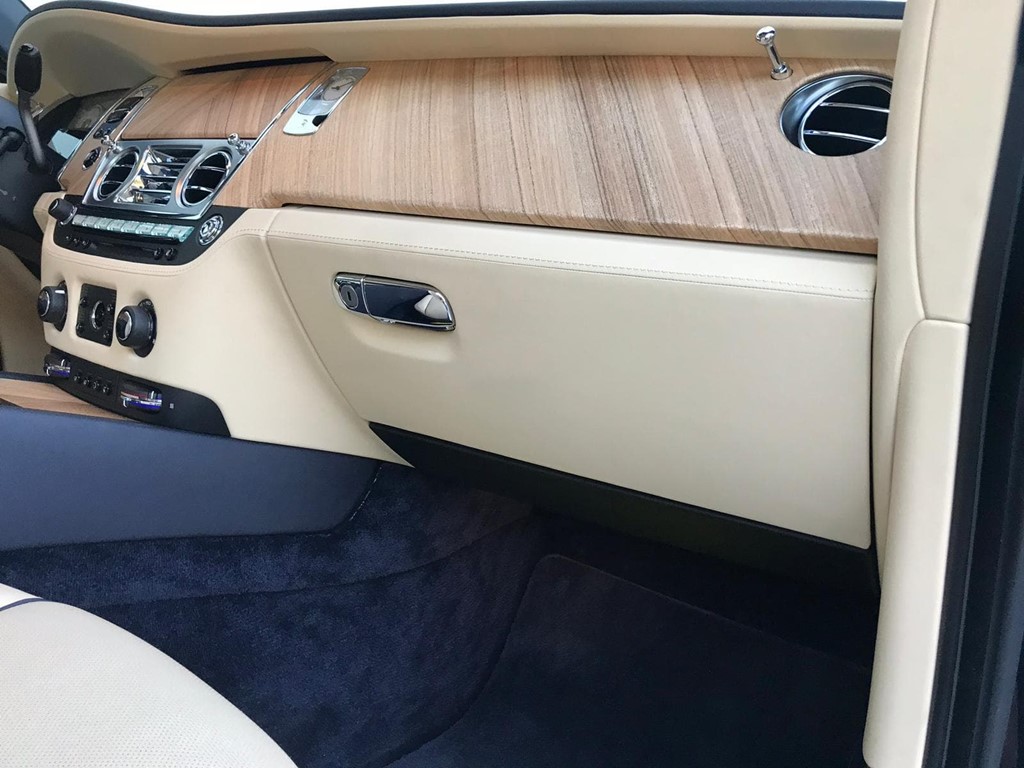 Foto 13 Rolls Royce Down