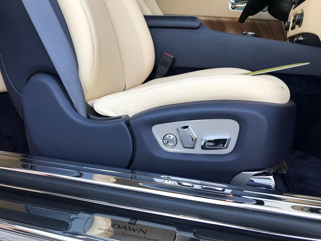 Foto 4 Rolls Royce Down