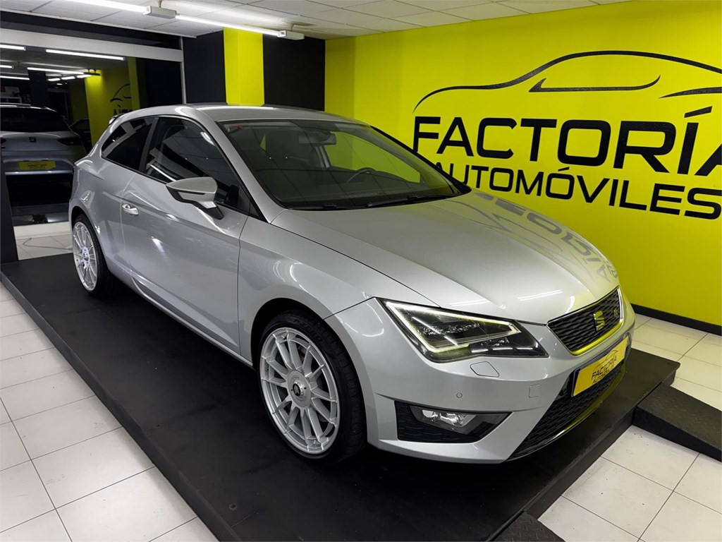 Foto 11 SEAT LEON 2.0 TDI 