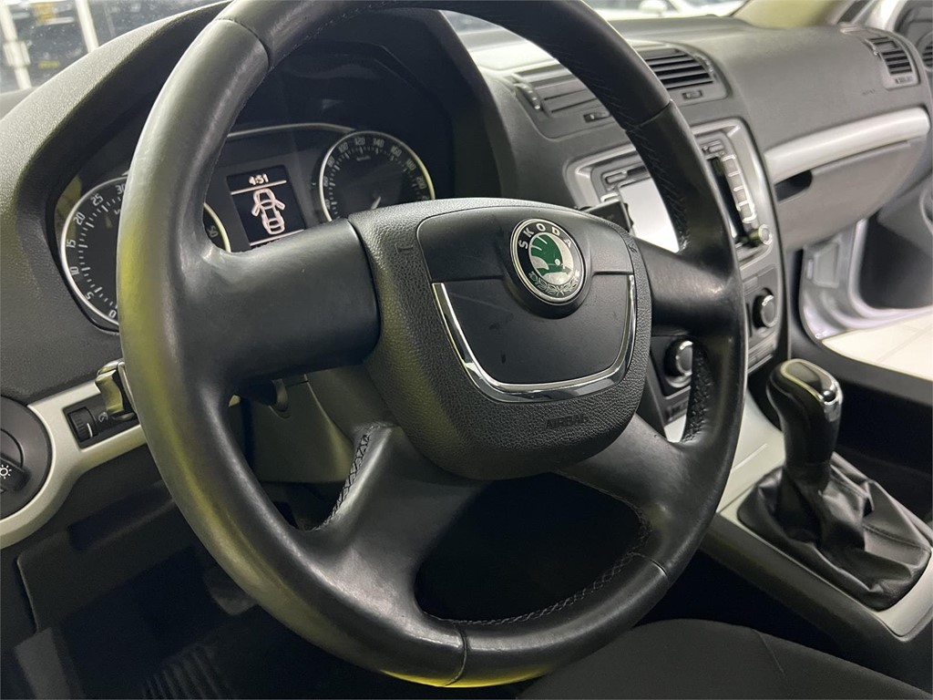 Foto 12 SKODA OCTAVIA 