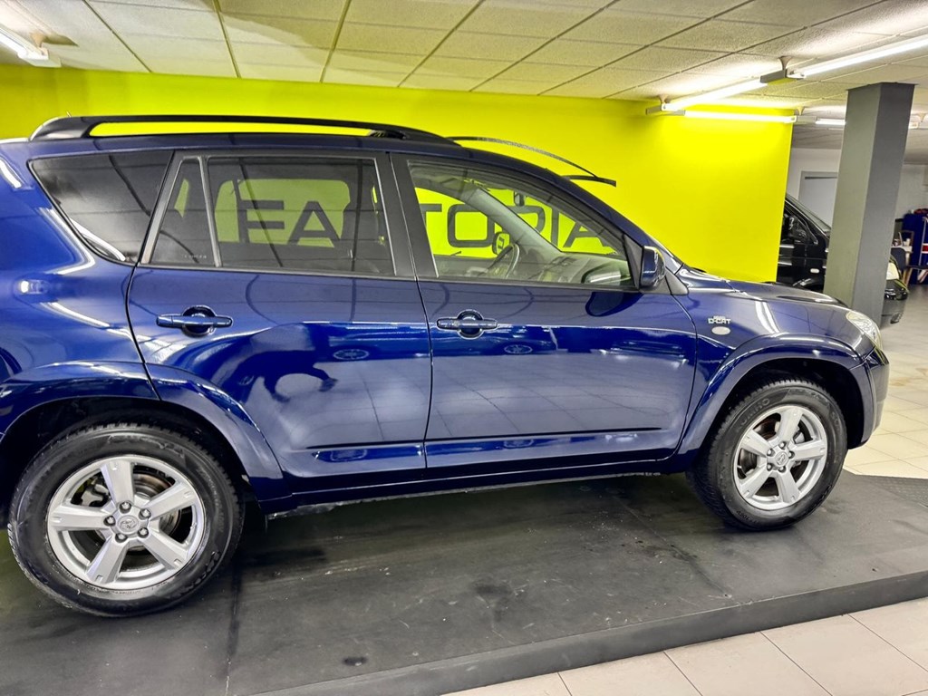 Foto 20 TOYOTA Rav4 2.2 D4D 177cv Premium