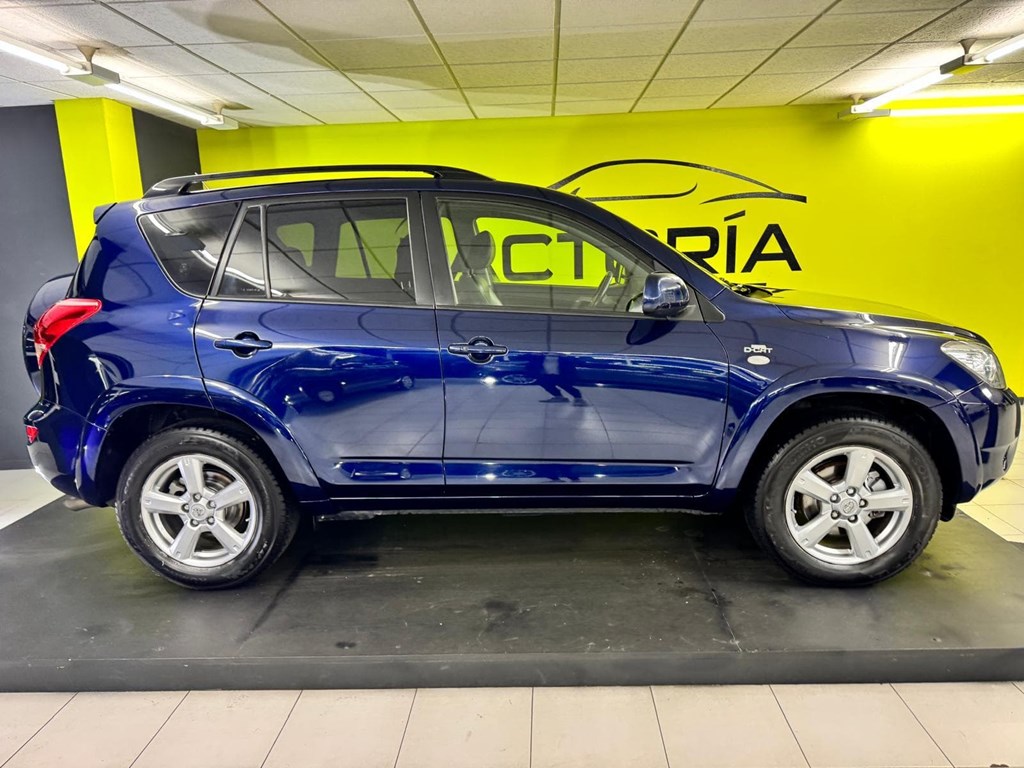 Foto 22 TOYOTA Rav4 2.2 D4D 177cv Premium