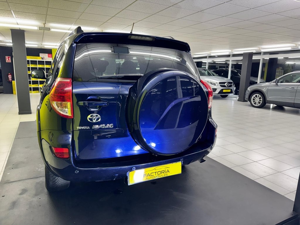 Foto 34 TOYOTA Rav4 2.2 D4D 177cv Premium