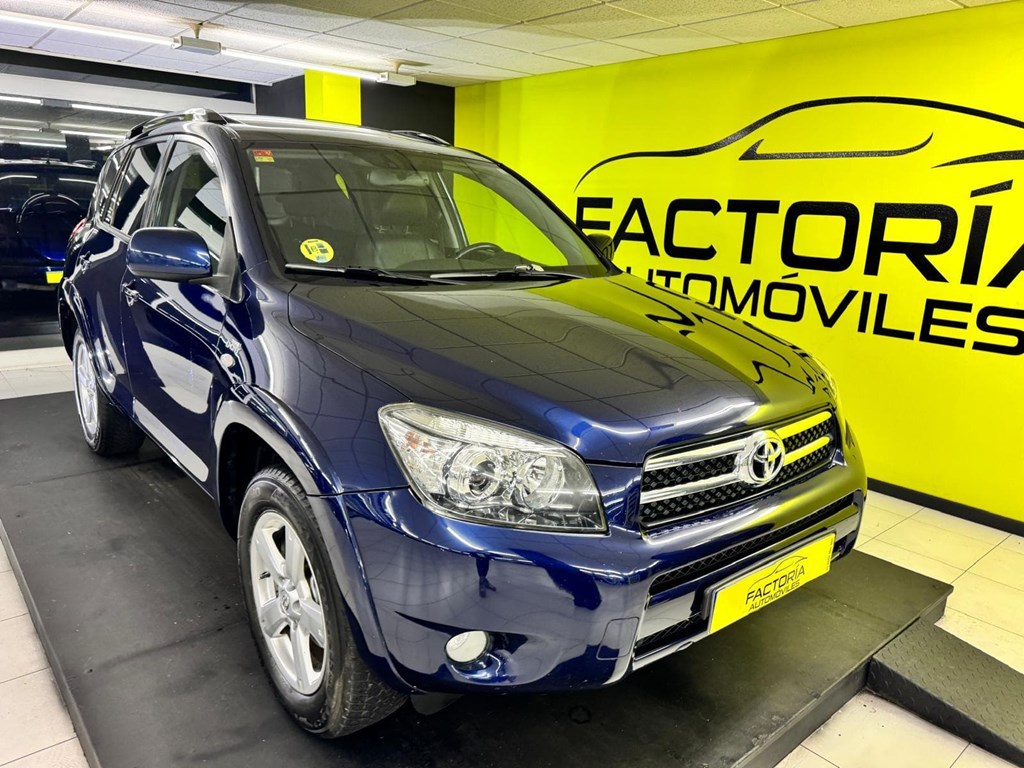 Foto 4 TOYOTA Rav4 2.2 D4D 177cv Premium