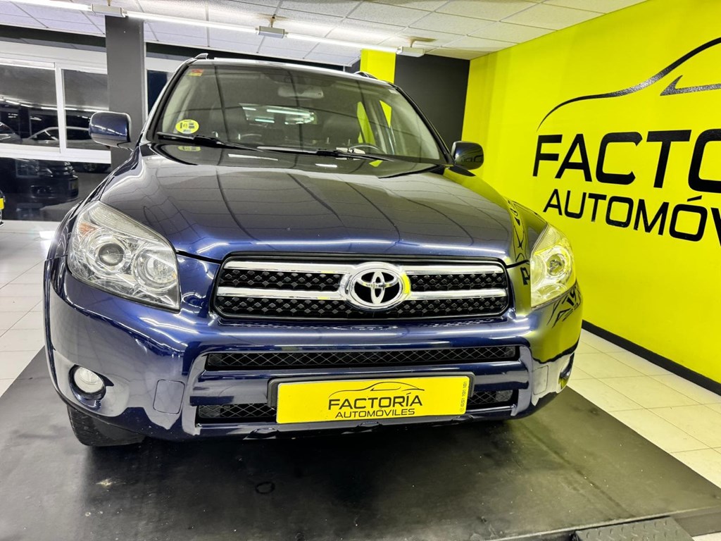 Foto 9 TOYOTA Rav4 2.2 D4D 177cv Premium