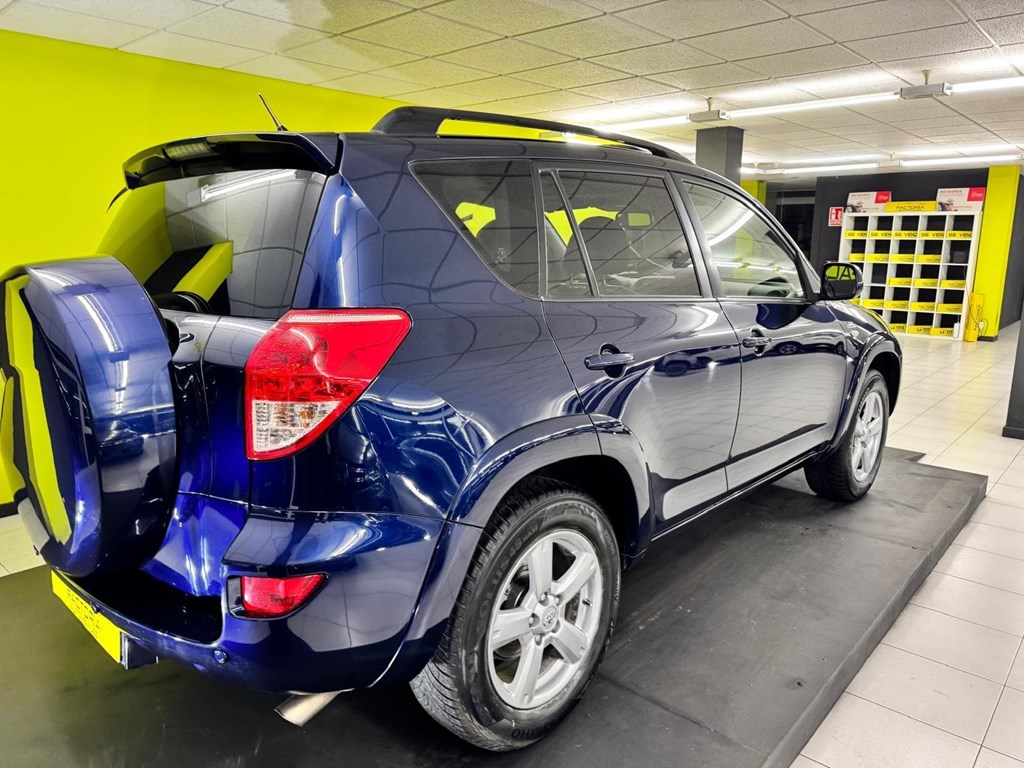 Foto 26 TOYOTA RAV4